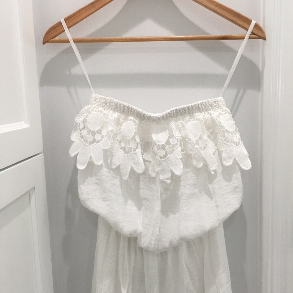 White jumpsuit off the shoulders brand new Ca
